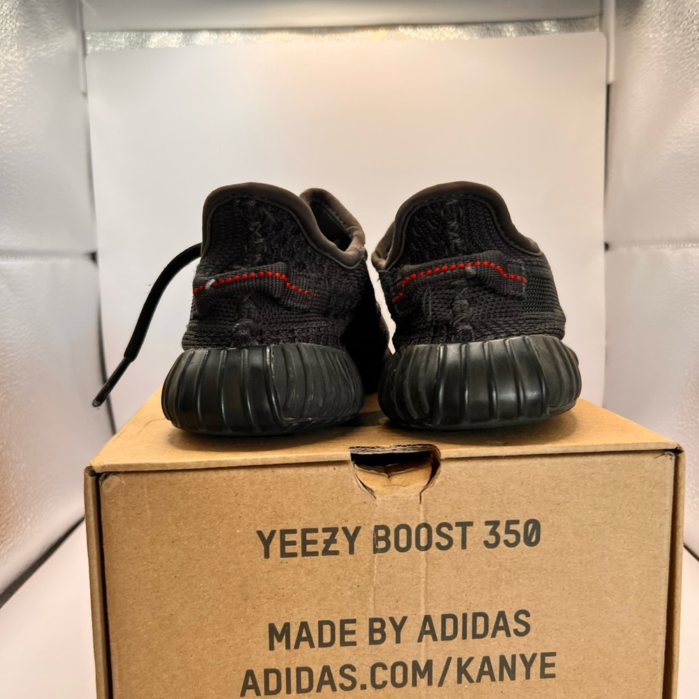 KIDS YEEZY BOOST, size 13 - Picture 3 of 5